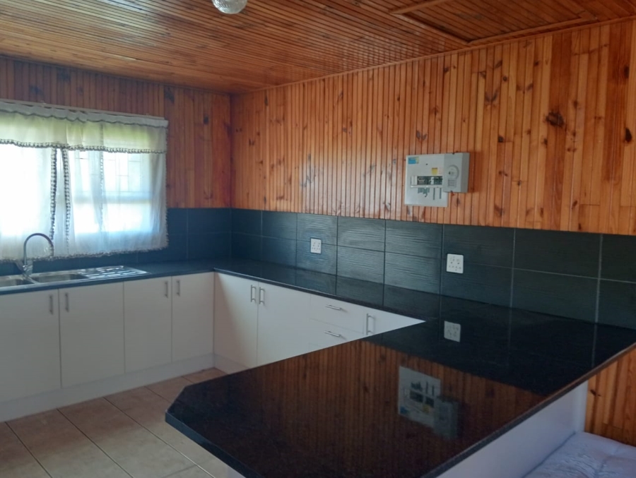 3 Bedroom Property for Sale in C Place Eastern Cape